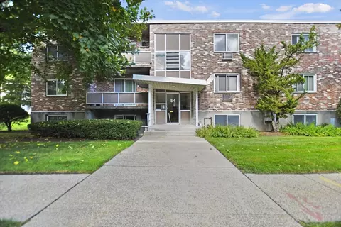 54 Lionel Ave #E, Waltham, MA 02452