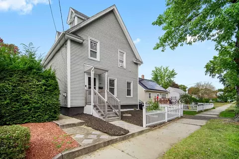 104 Farnsworth St, Springfield, MA 01107