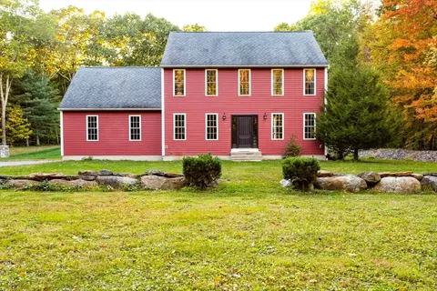 98 Tucker Rd, West Brookfield, MA 01585