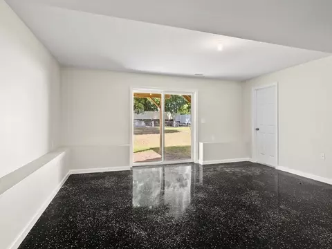 35 Chickering St, Lawrence, MA 01843 photo 32