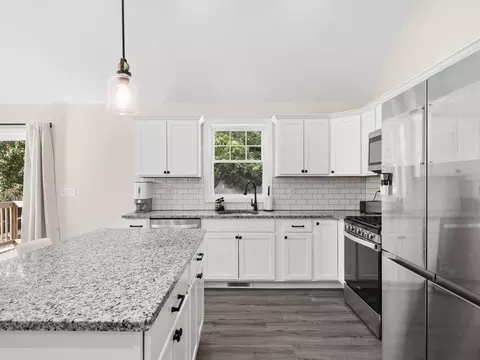 35 Chickering St, Lawrence, MA 01843 photo 7