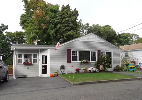 25 Marshall Ave, Saugus, MA 01906