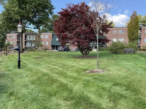 1202 Greendale Ave #132, Needham, MA 02492
