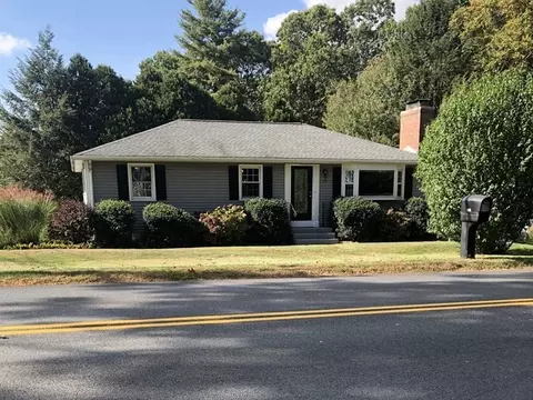 145 Pontoosic Rd, Westfield, MA 01085