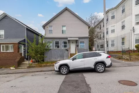 54 Esther, Worcester, MA 01607 photo 3