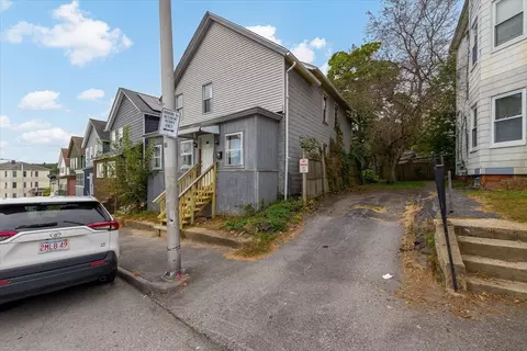 54 Esther, Worcester, MA 01607 photo 4