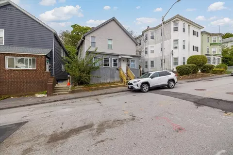 54 Esther, Worcester, MA 01607 photo 2