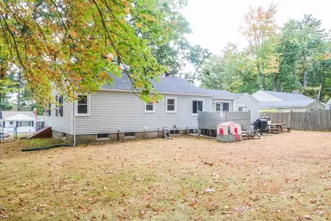 16 Irene St, Springfield, MA 01108 photo 4