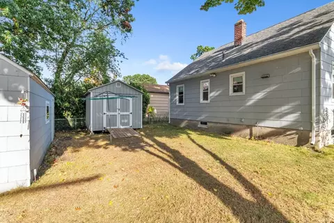 144 Lang St, Springfield, MA 01104 photo 33