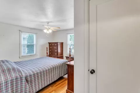 144 Lang St, Springfield, MA 01104 photo 16