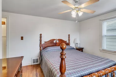 144 Lang St, Springfield, MA 01104 photo 18