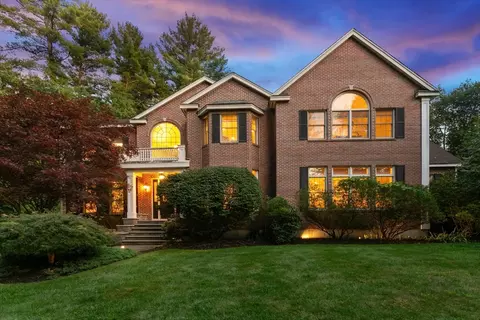 3 Barbie Ln, North Reading, MA 01864