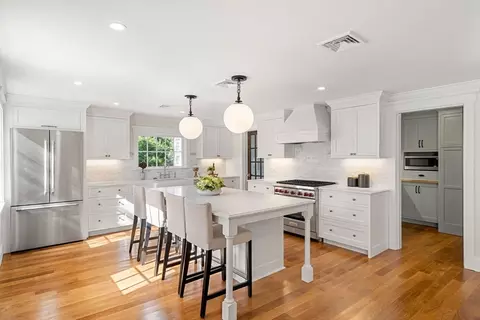 195 Washington St, Marblehead, MA 01945 photo 9