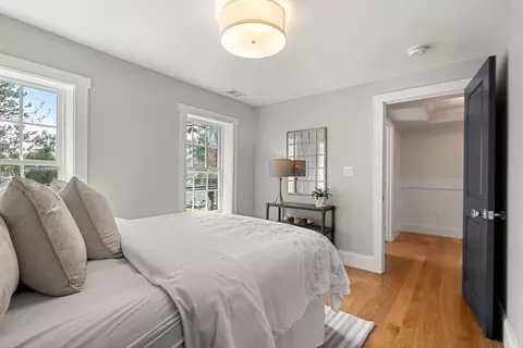 195 Washington St, Marblehead, MA 01945 photo 29