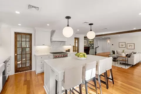 195 Washington St, Marblehead, MA 01945 photo 12
