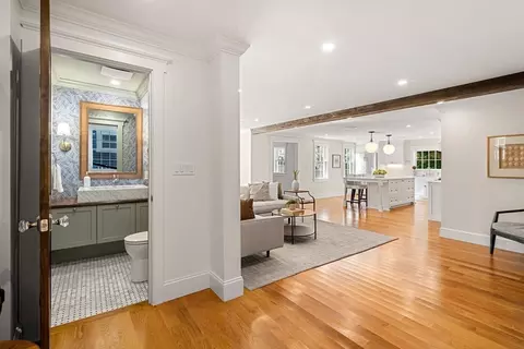 195 Washington St, Marblehead, MA 01945 photo 5