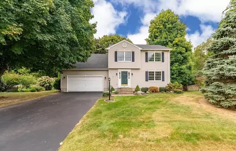 149 Winterset Dr, Springfield, MA 01129 photo 2