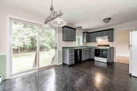 149 Winterset Dr, Springfield, MA 01129 photo 5
