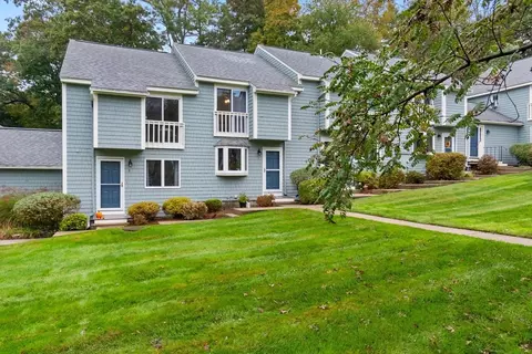8 Acadia Kimball Rd #8, Amesbury, MA 01913