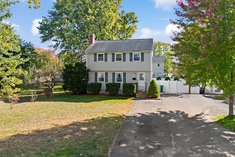 70 Underhill St, Nashua, NH 03060