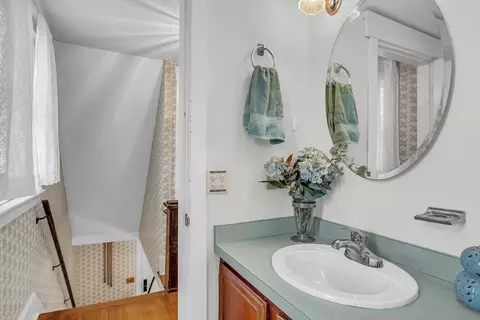 42 Park Ave, Webster, MA 01570 photo 16