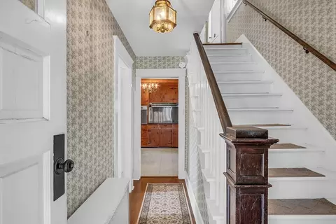 42 Park Ave, Webster, MA 01570 photo 2