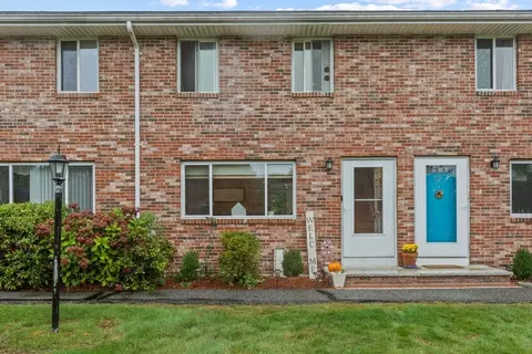 14 Andrew Cir #14, North Andover, MA 01845