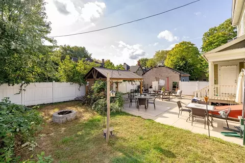 176 Florida St, Springfield, MA 01109 photo 41