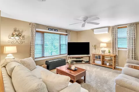 40 Ann St, Raynham, MA 02767 photo 9