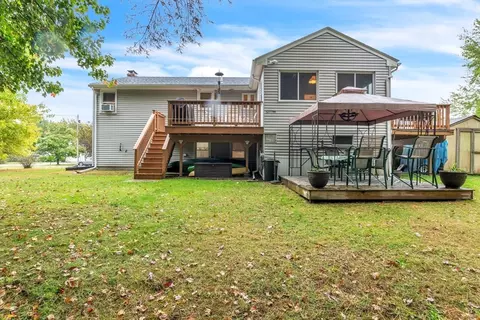 40 Ann St, Raynham, MA 02767 photo 8