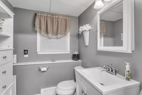 40 Ann St, Raynham, MA 02767 photo 32