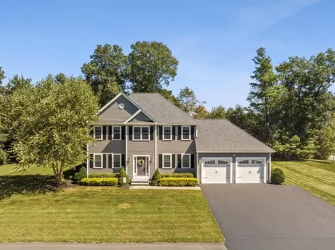 7 Partridge Ln, Raynham, MA 02767