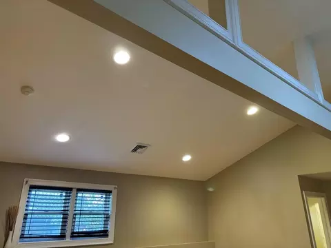 433 Bank St #4, Fall River, MA 02720 photo 5
