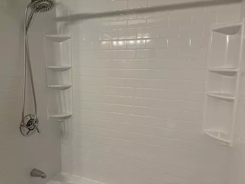 433 Bank St #4, Fall River, MA 02720 photo 10