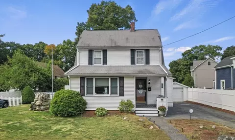 14 Pinedale Ave, Billerica, MA 01821