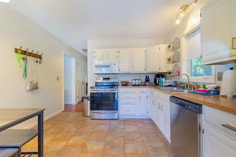 124 Chudy St, Three Rivers, MA 01080 photo 6