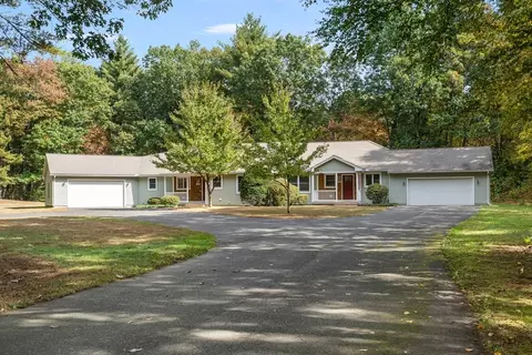 50 Pomeroy Meadow Rd, Southampton, MA 01073
