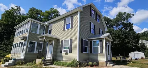 872 Hildreth St, Dracut, MA 01826