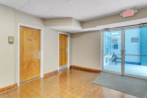 Entry Way - 101 Mulberry St #414, Springfield, MA 01105 photo 2 of 2