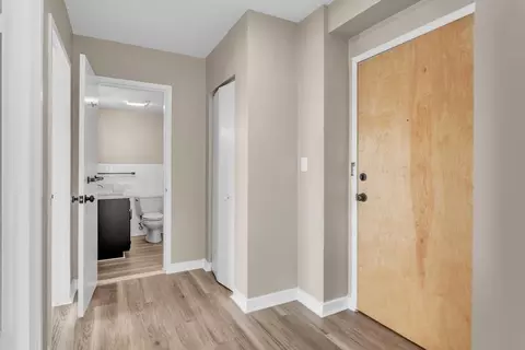 Entry Way - 101 Mulberry St #414, Springfield, MA 01105 photo 1 of 2