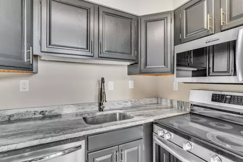 Kitchen - 101 Mulberry St #414, Springfield, MA 01105 photo 2 of 3