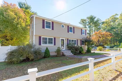118 Lake St, Wilmington, MA 01887