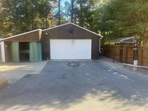 111 Clearbrook Dr, Springfield, MA 01118 photo 35