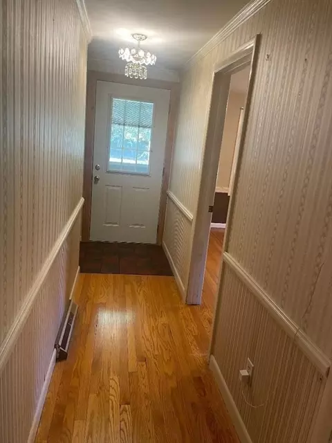 111 Clearbrook Dr, Springfield, MA 01118 photo 24