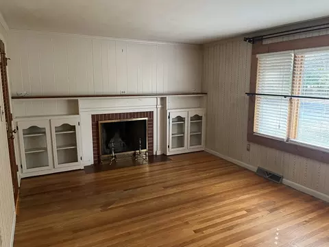 111 Clearbrook Dr, Springfield, MA 01118 photo 20