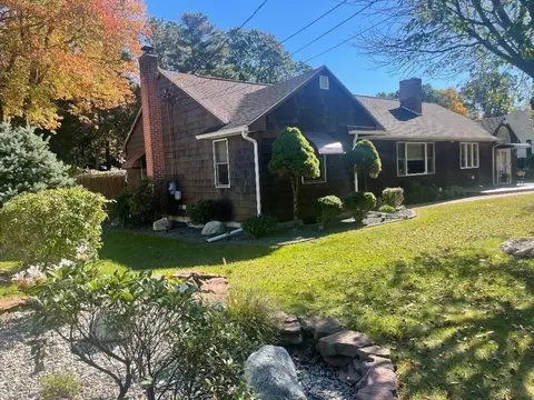 111 Clearbrook Dr, Springfield, MA 01118 photo 5