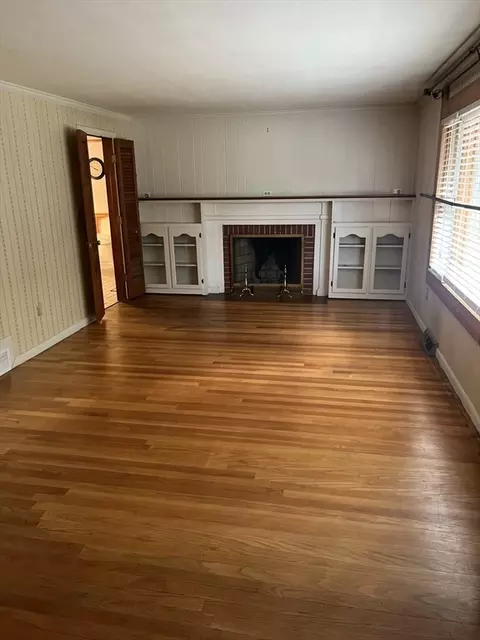111 Clearbrook Dr, Springfield, MA 01118 photo 19
