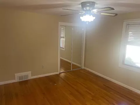 111 Clearbrook Dr, Springfield, MA 01118 photo 18