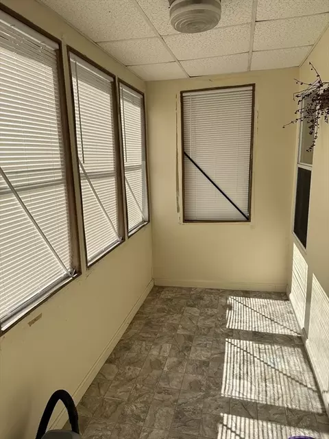 658 School St, Webster, MA 01570 photo 14