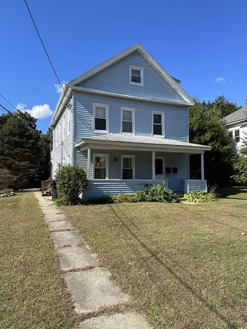 658 School St, Webster, MA 01570 photo 2